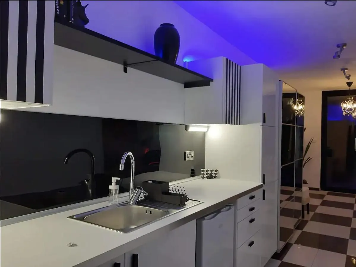Apartamento The Pervoli Studio - Pool - Close To Beach Larnaca